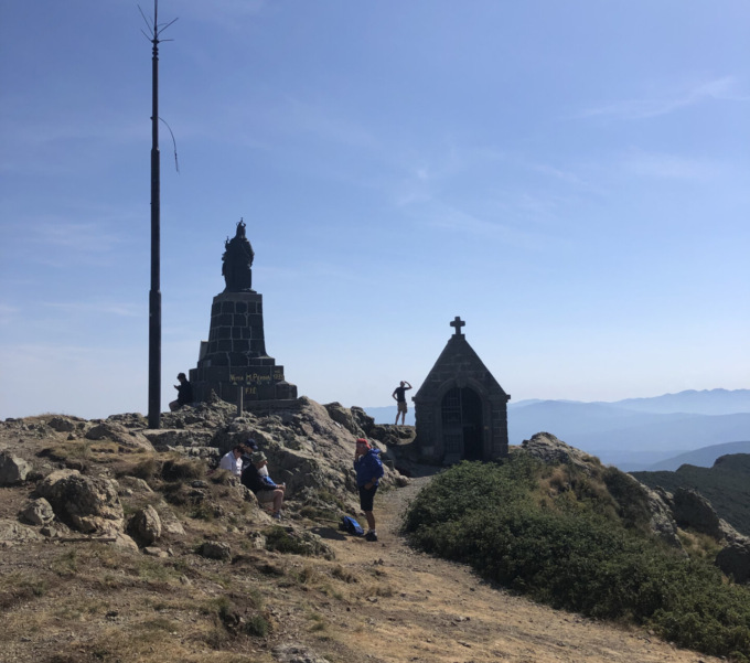 Il Cai: “No a nuove croci sulle cime dei monti”. Poi la smentita