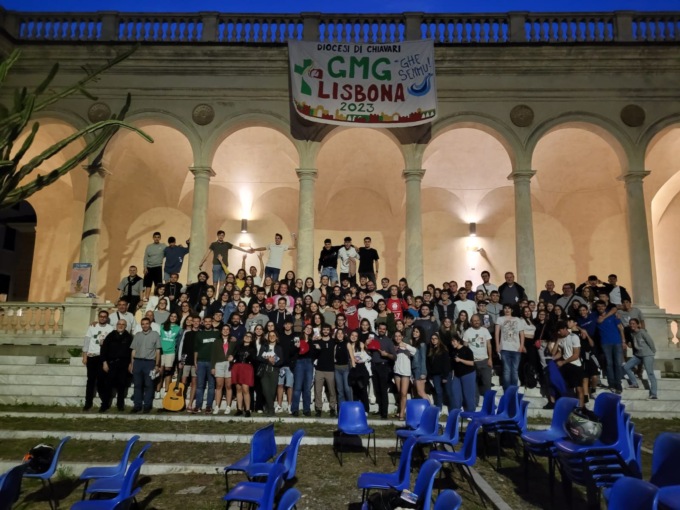 Giornata Mondiale della Gioventù di Lisbona, il Vescovo Devasini consegna il mandato ai ragazzi in partenza