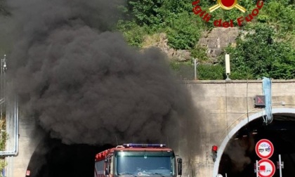 Incendio pullman in autostrada, Giampedrone: "Entro domenica ritorno a normalità"