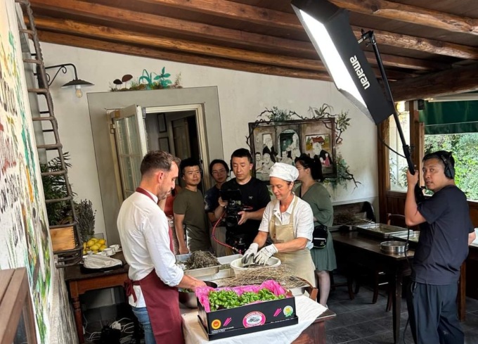 La Brinca di Ne sotto i riflettori di China Tv