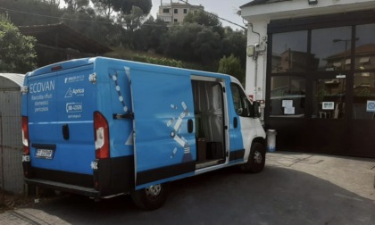 Rifiuti, nuovi servizi al punto di distribuzione di via Piacenza