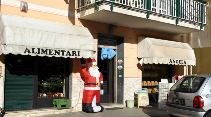 Dopo 120 anni di storia, chiude l’Antica Bottega Angela a Ne