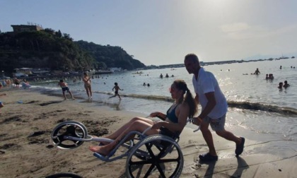 Sestri Levante, ripristinata la sesta spiaggia dedicata a persone con difficoltà motorie