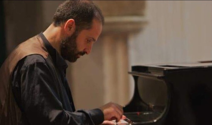 Magica atmosfera “Candle Night” per il terzo appuntamento di “Romantic Piano Solo”