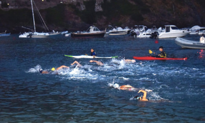 Lunedì 7 agosto torna la Bay Night Swimming