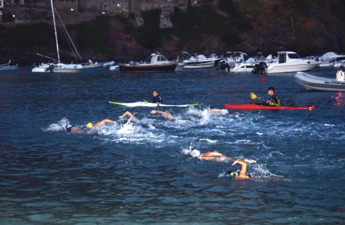 Lunedì 7 agosto torna la Bay Night Swimming