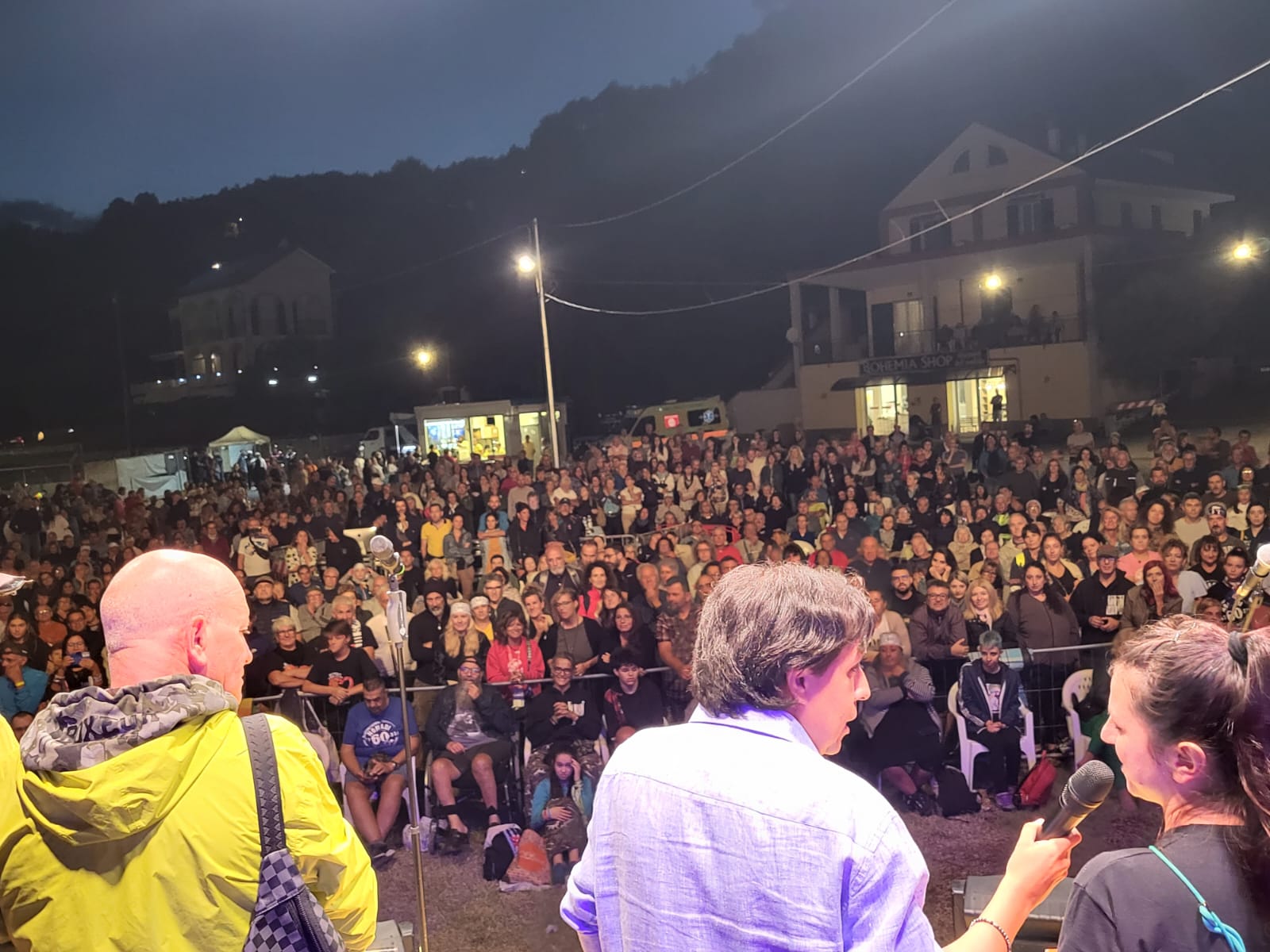 Casarza Ligure Concerto dei Nomadi a Battilana, un successo Prima il