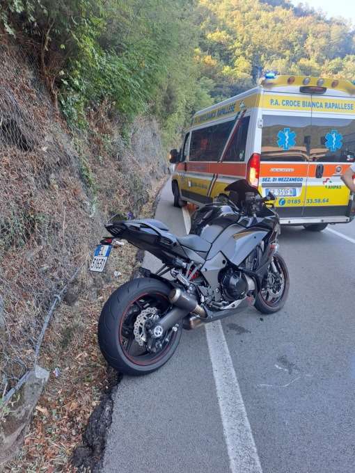 Incidente a Terrarossa, motociclista al Pronto Soccorso