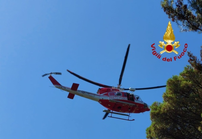 Accusa un malore a Giaiette: trasportato al San Martino con l’elicottero Drago