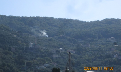Bruciano sterpaglie sul monte San Giacomo, sanzionati