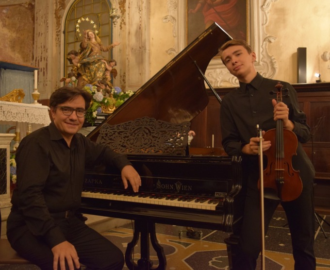 “Armonie sacre”, a Riva concerto per organo e violino