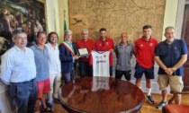 Sestri, una targa all'Unione per la storica vittoria del campionato e la promozione in Lega Pro