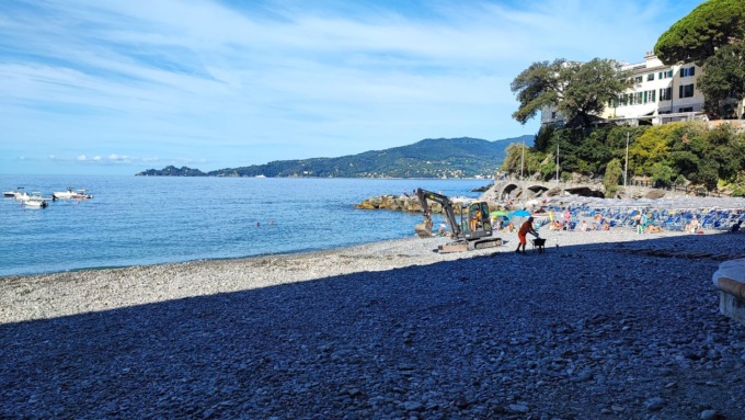 Zoagli, risistemazione della spiaggia centrale