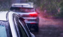 Rischio pioggia in auto, come prepararsi