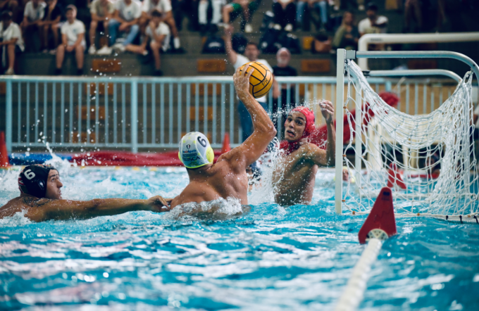 La Pro Recco asfalta il Posillipo 19 a 4