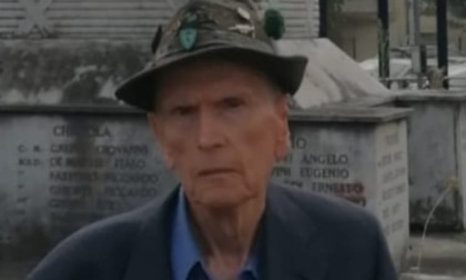 Addio al barbiere e alpino Mario Ronconi