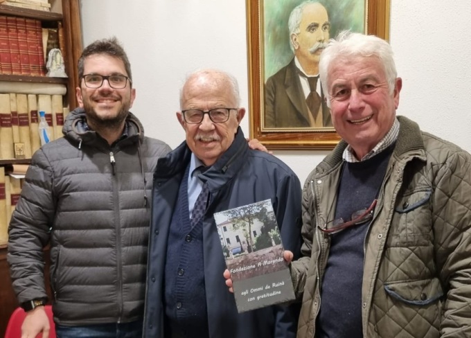 Ommi de Ruinà, consegnato a Casa Morando il ricavato della Castagnata