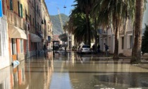 Mareggiata in corso, il punto della situazione a Sestri