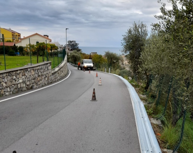 Chiavari, al via l’installazione di un nuovo Guard Rail in via Ri Alto