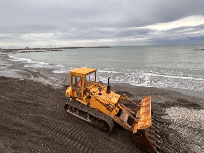 Nuove difese a mare a Chiavari, ripartite le ultime lavorazioni all’interno della prima cella