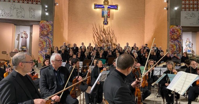 Musica di pace, grande partecipazione al concerto a Sestri Levante