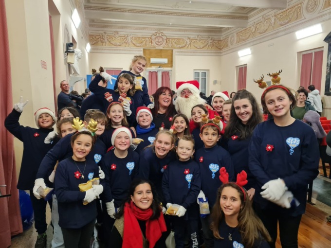 Il Coro Mani Bianche  Chiavari e Liguria  presenta il nuovo video di Natale