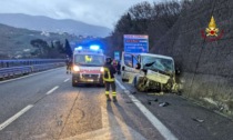 Maxi incidente in A12, un morto e diversi feriti