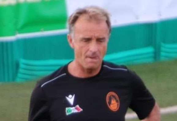 Rivasamba, esonerato mister Franco Schiappacasse