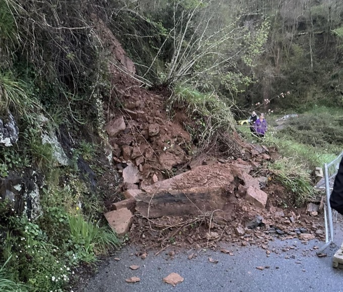 San Colombano, frana in località Aveggio Alta