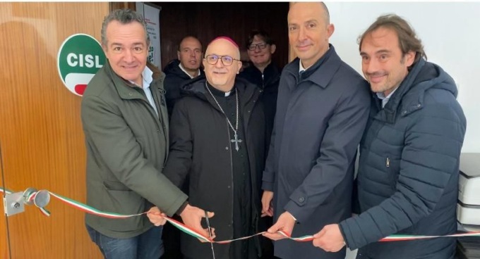 Cisl ha inaugurato la nuova sede di Chiavari