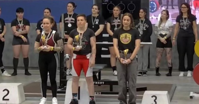 Sonia Parlanti trionfa ai Campionati Italiani di powerlifting