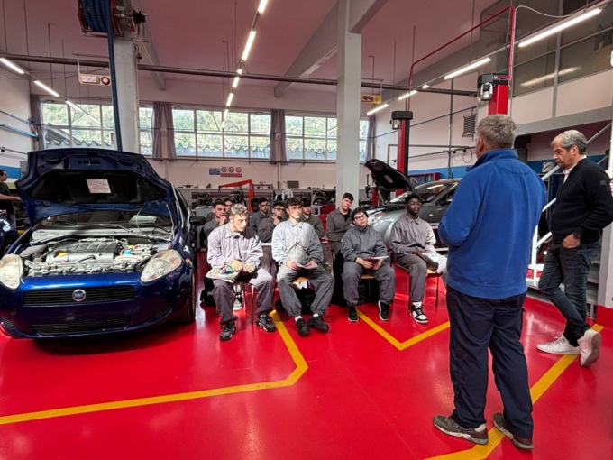 Villaggio, a scuola i tecnici dell’azienda Autorighi
