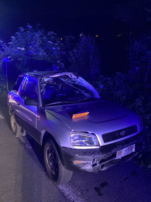 Auto si ribalta nella notte a Carasco: guidatore scomparso e poi ritrovato