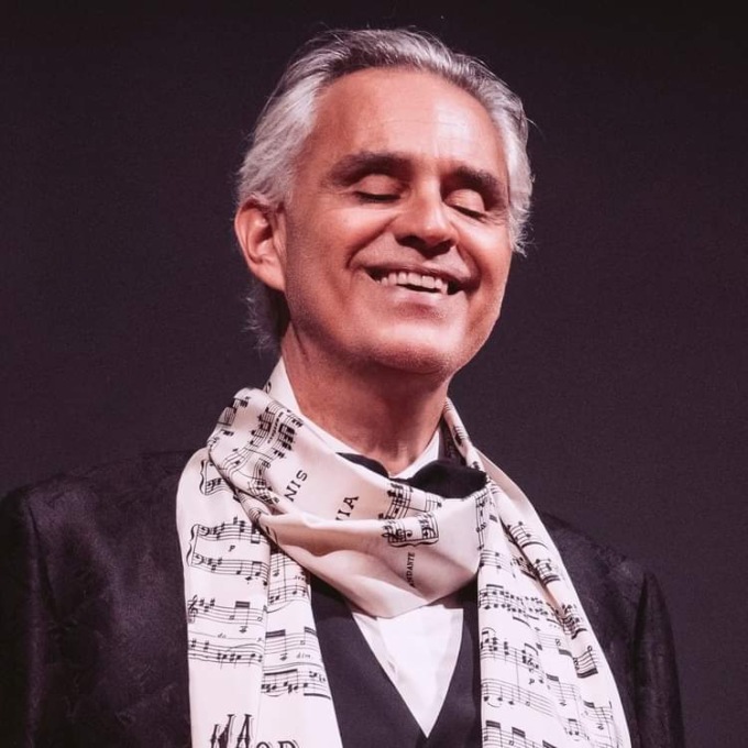 Bocelli a Portofino, concerto per Radhoka e Anant