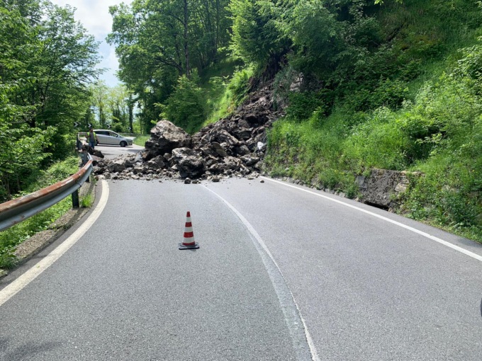 SS 586 chiusa per frana in località La Squazza