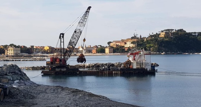 Interventi di manutenzione delle spiagge e del litorale di Sestri Levante