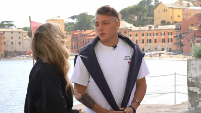 L’attaccante del Genoa e della Nazionale Retegui intervistato a Sestri Levante