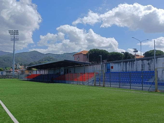 Consiglio comunale, mozione del centrosinistra sulla copertura della vecchia tribuna del Sivori