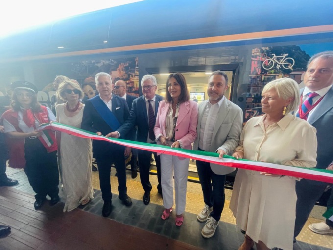 Alla Via dell’Amore con il treno “Open to Meraviglia”