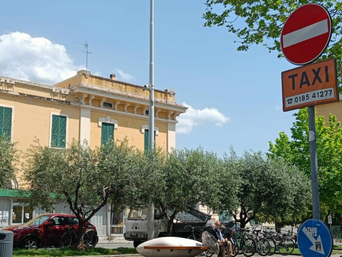 Risolti i problemi dell’app per telefonare i tassisti di Sestri Levante