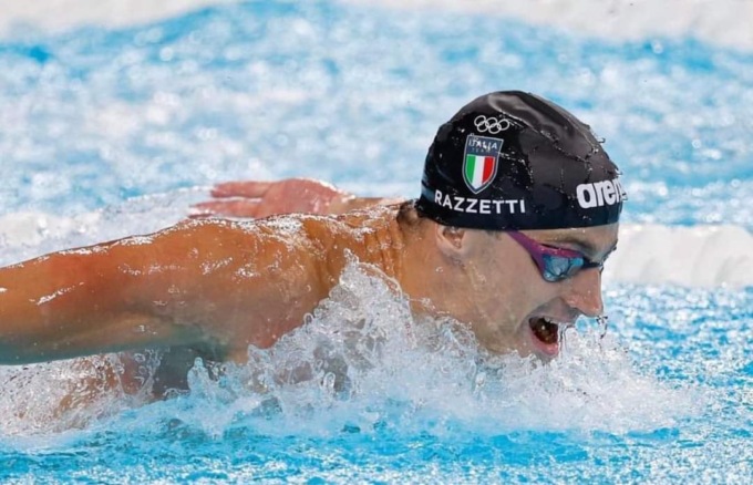 Olimpiadi di Parigi, Razzetti si qualifica per la semifinale nei 200 farfalla
