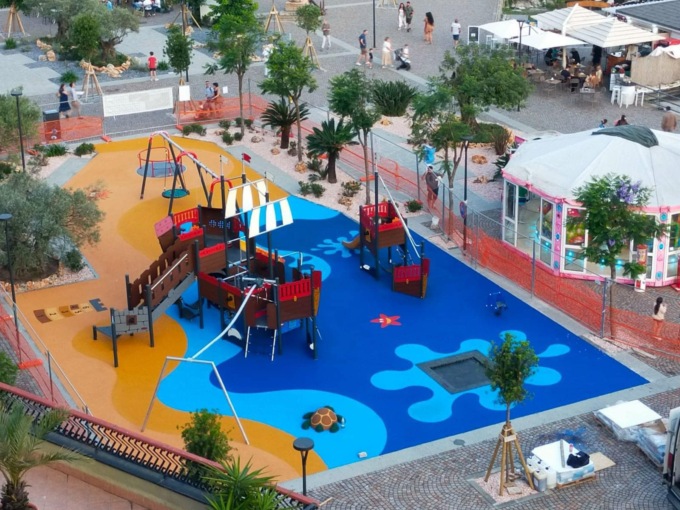 Nuova area giochi sul lungomare Bettolo, martedì 9 luglio l’inaugurazione
