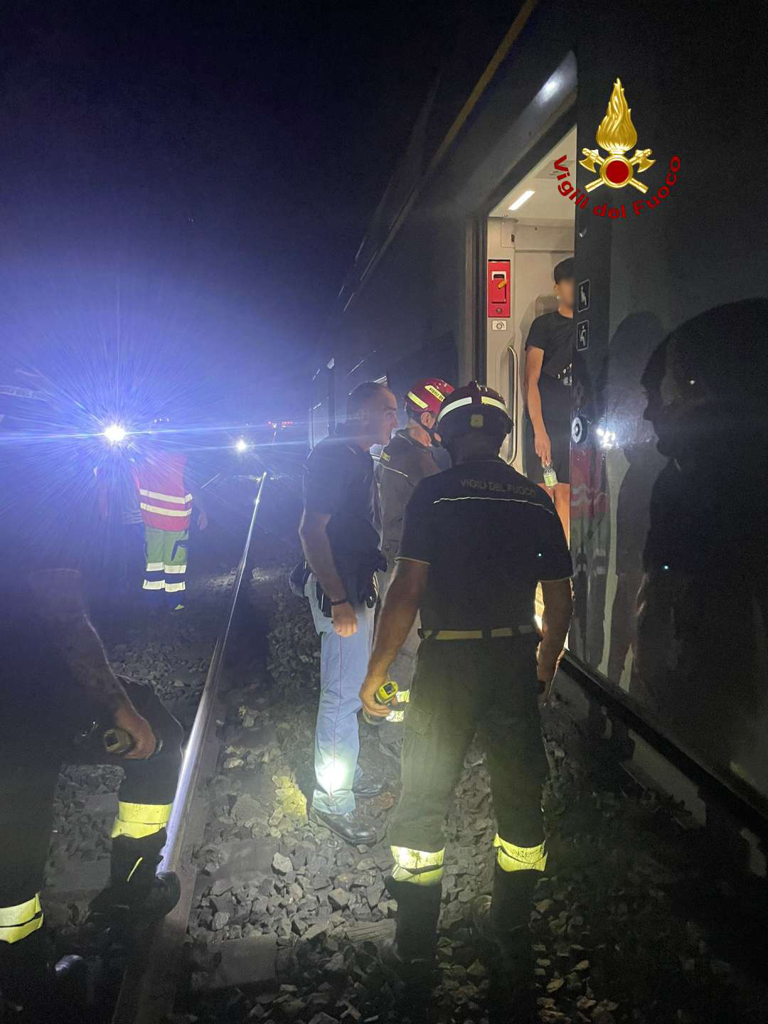 passeggeri evacuati fuga gas