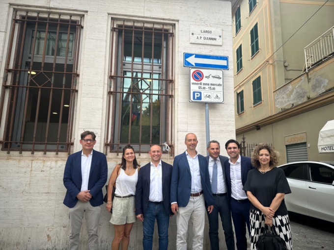 Restaurata la targa dedicata al banchiere Giannini