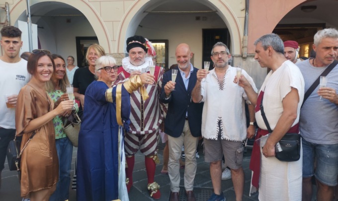 Lavagna, grande successo per Medioevo con Gusto