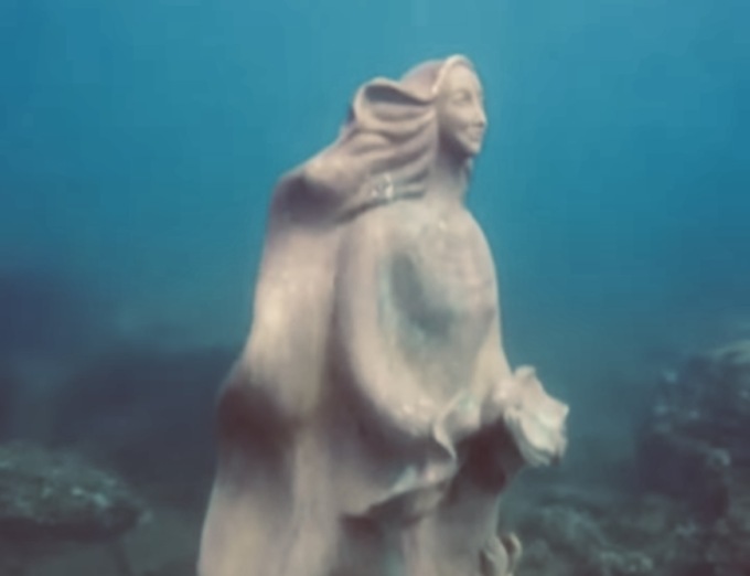 Zoagli, nuovo basamento per la statua della Madonnina del Mare