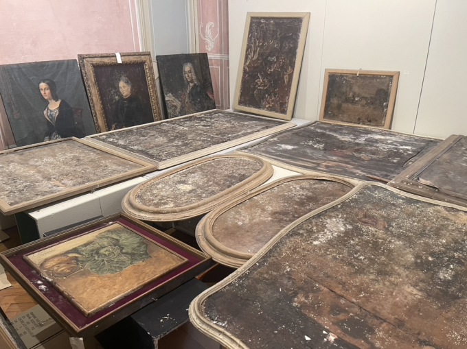 Chiavari, Palazzo Rocca: opere d’arte danneggiate, il punto dell’opposizione