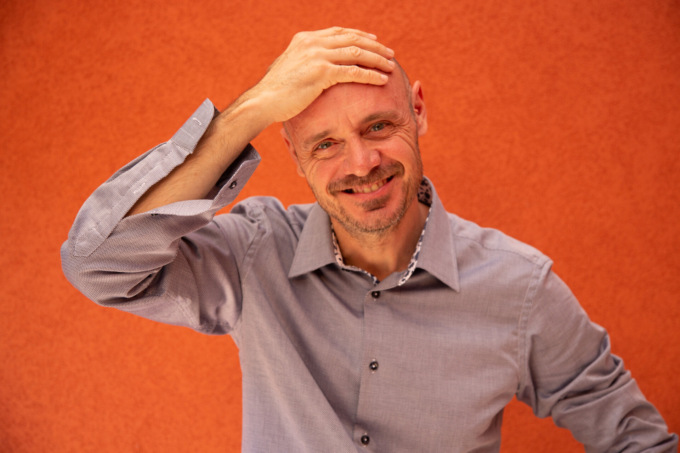 Leonardo Manera andrà in scena all’Anfiteatro Bindi