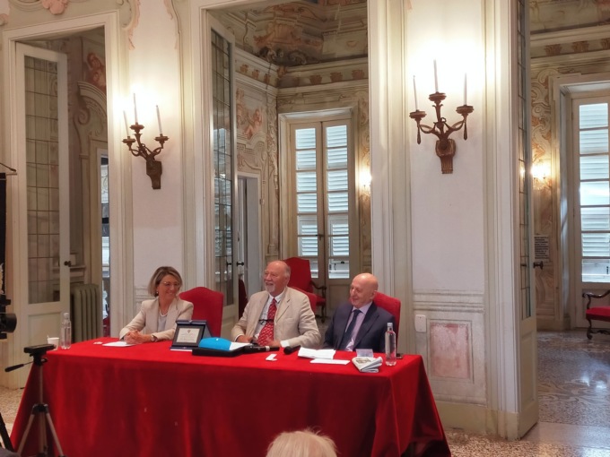 Santa, consegnato a Carlo Rognoni il Premio Isaiah Berlin