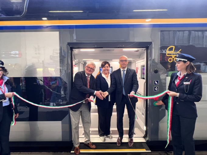 Due nuovi treni “Rock” in servizio sulle ferrovie liguri